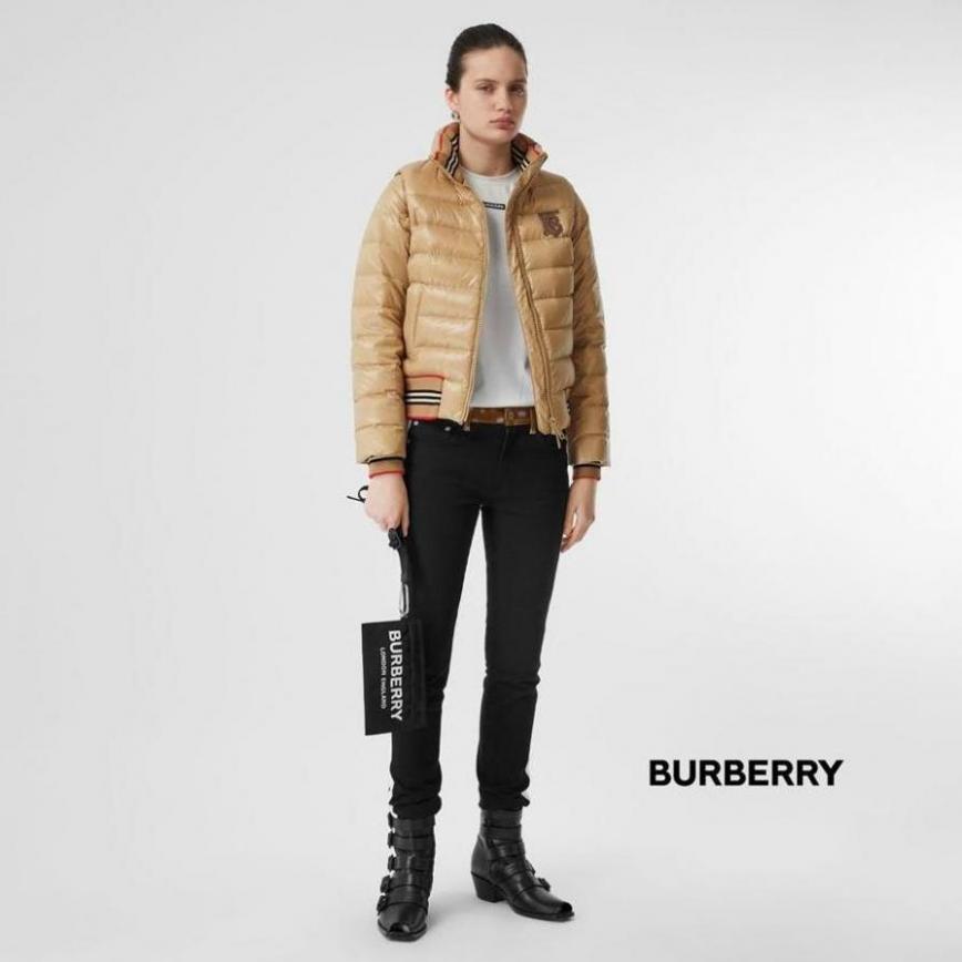 Jackets Collection | Woman . Burberry. Week 34 (2019-10-21-2019-10-21)