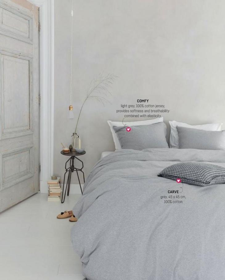  SS19 bedding collection   . Page 18