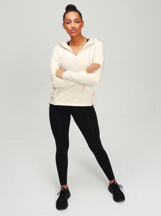  Sweatshirts / Women Collection . Page 11
