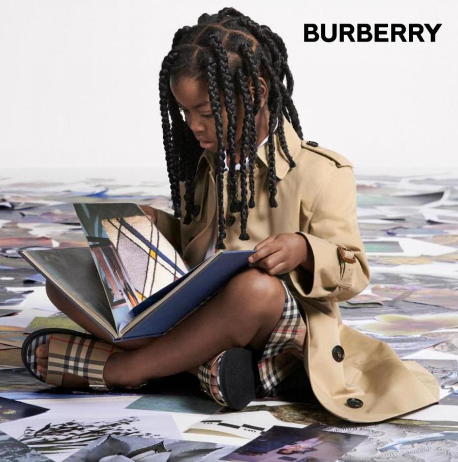 A play on Heritage - Girls. Burberry. Week 45 (2022-01-16-2022-01-16)