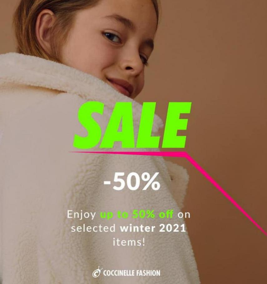 Sale -50% on selected winter items!. Coccinelle. Week 2 (2022-01-31-2022-01-31)