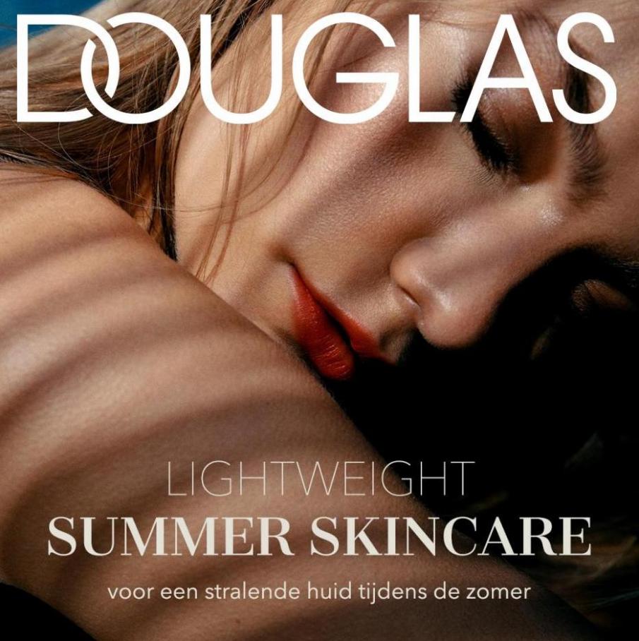 Lightweight Summer Skincare. Douglas. Week 26 (2022-07-10-2022-07-10)