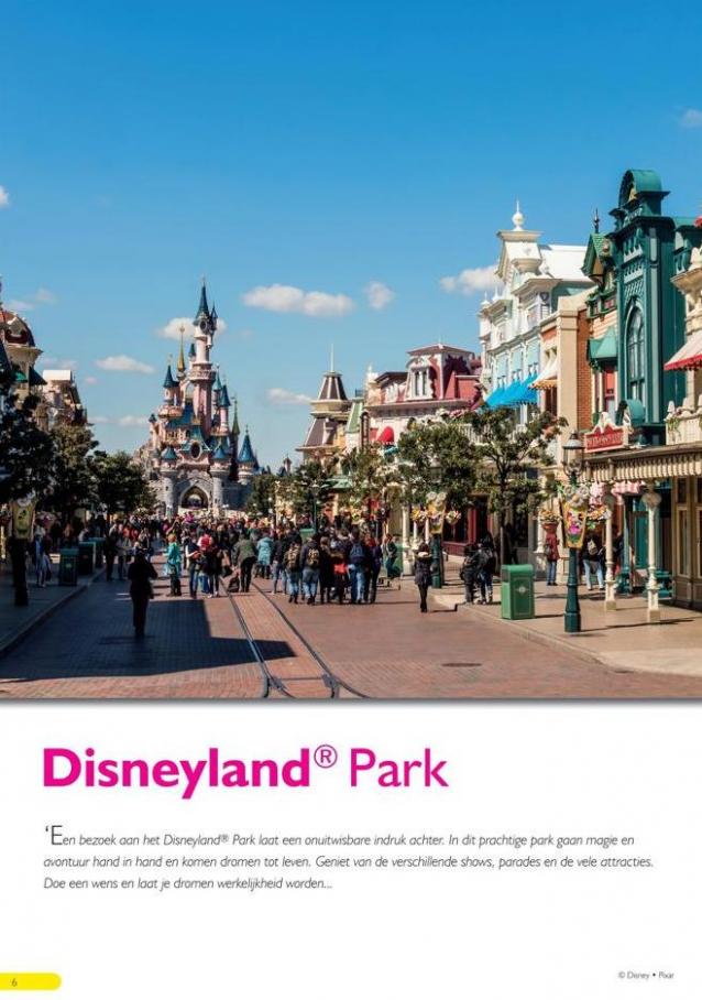 Disneyland Paris 2022. Page 6