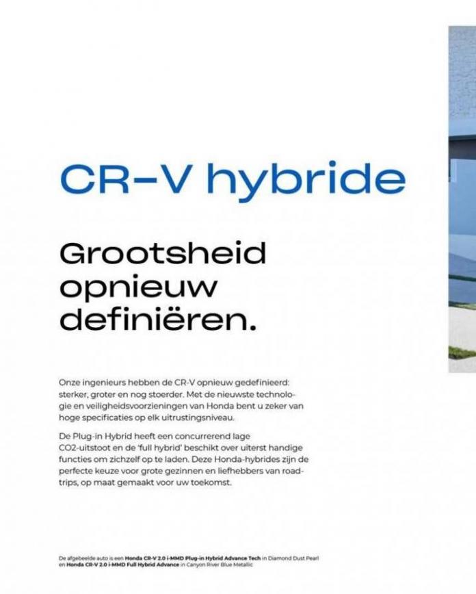 Honda CR-V e:HEV & e:PHEV — Brochure. Page 2